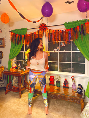 NEW - Happy Giant Murder Hornets Yoga Pants